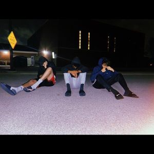 Meet your Posher, Adi